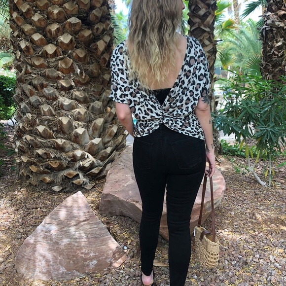 :::Only 2 LEFT::: Leopard Print Twist-Back Top - Picture 2 of 5